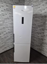 Холодильник HOTPOINT-ARISTON HF 7200 WO